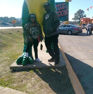 Meet your Posher, Sabrina